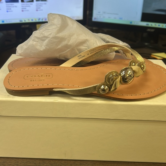 Coach Oceanna Flip Flop - Picture 3 of 6